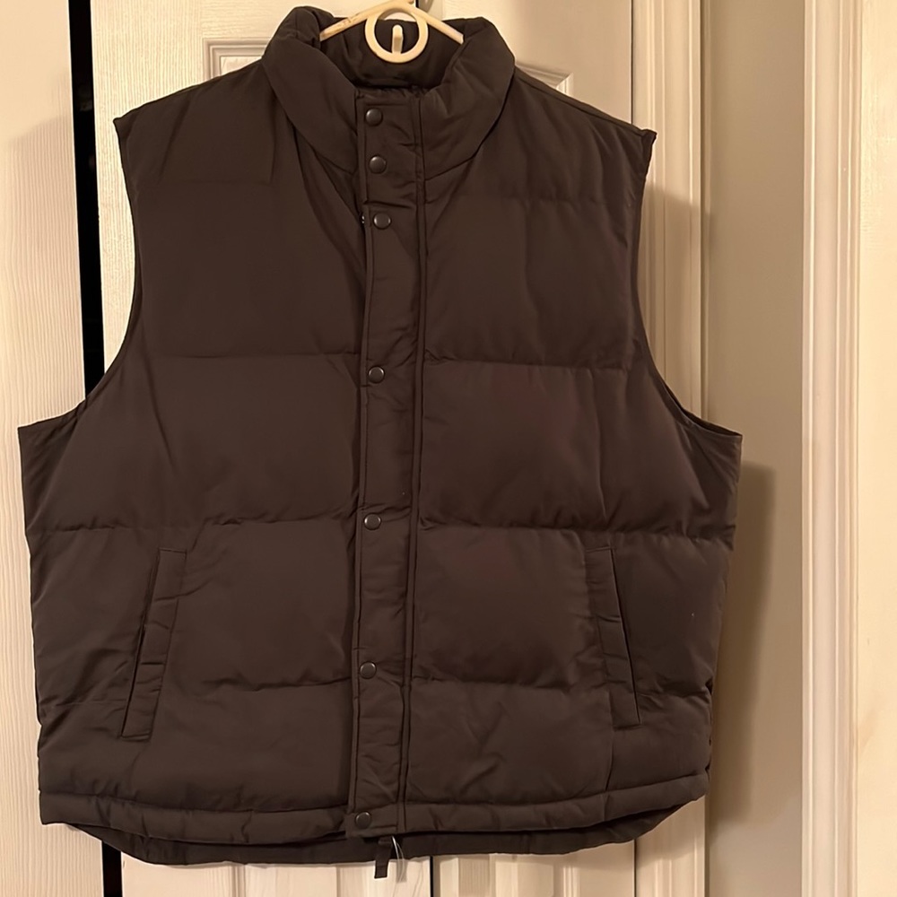 Mens size XL button up vest jacket